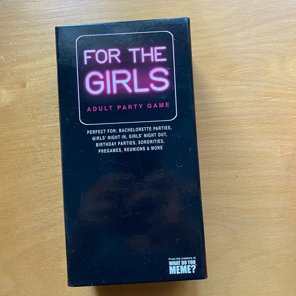 FOR THE GIRLS CARD GAME